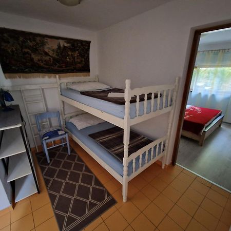 Apartments Zlatko Ičići Стая снимка
