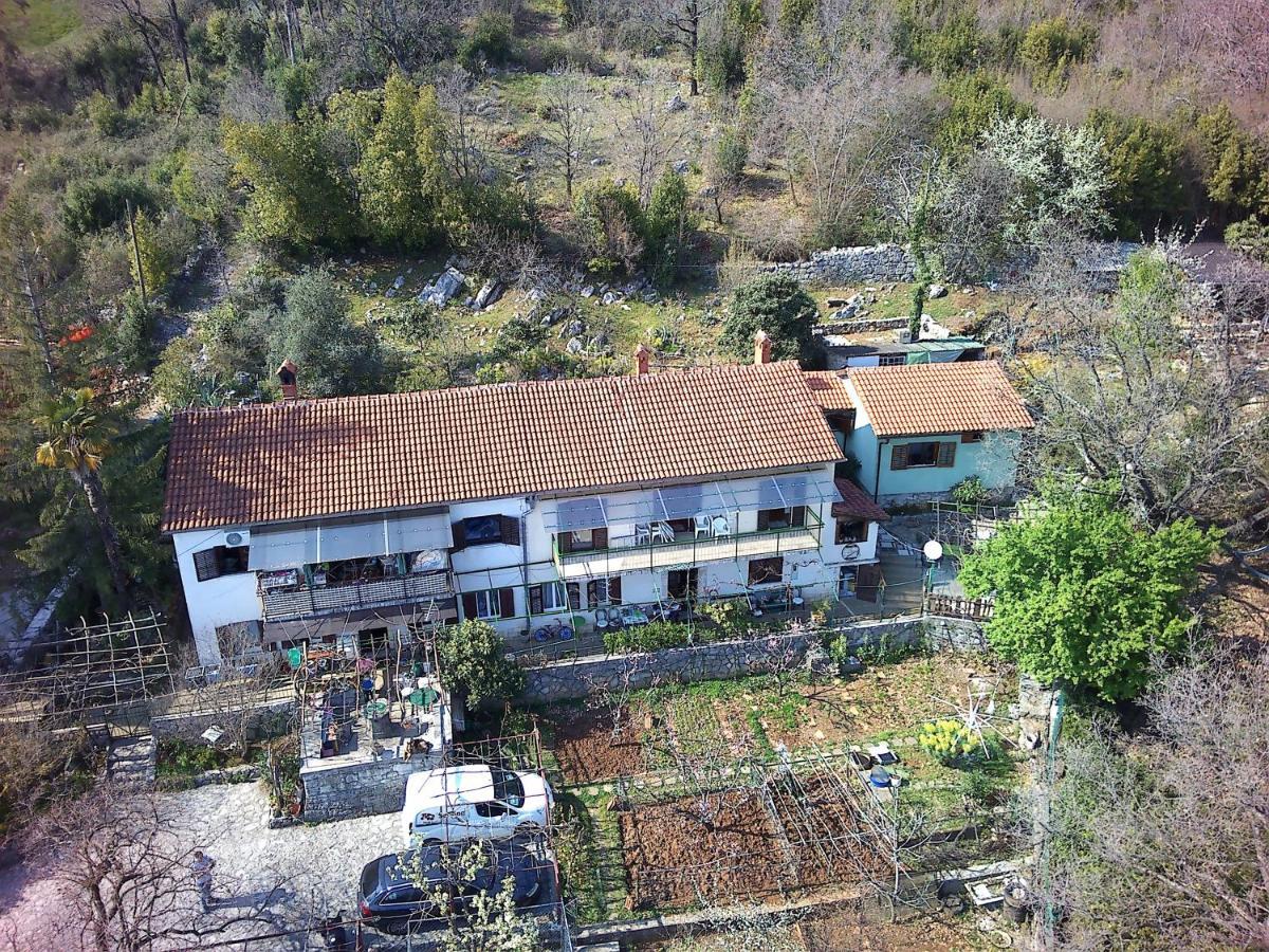 Apartments Zlatko Ičići Екстериор снимка